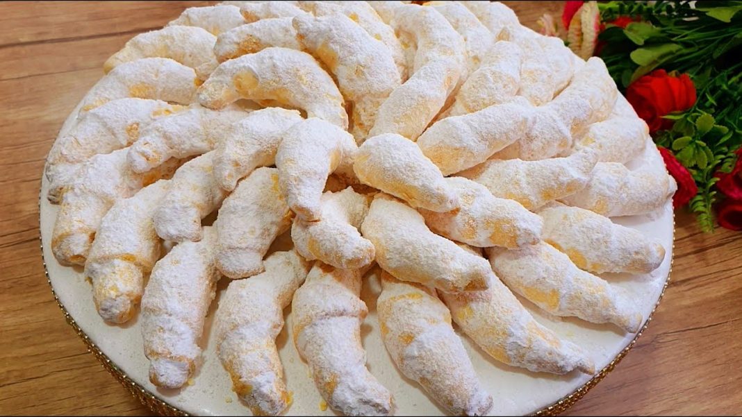 Cornulețe Sfărâmicioase de Casă cu Vanilie – Moi