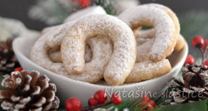 Cornulețe cu nucă în formă de potcoavă - sunt perfecte pentru o petrecere în familie