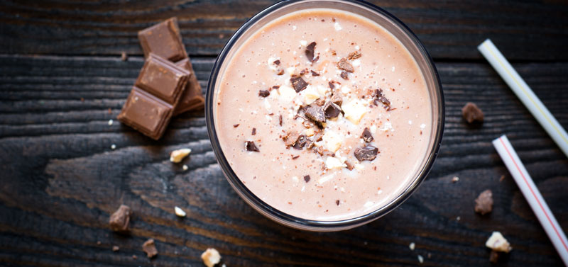 Milkshake: Banane cu susan și miere