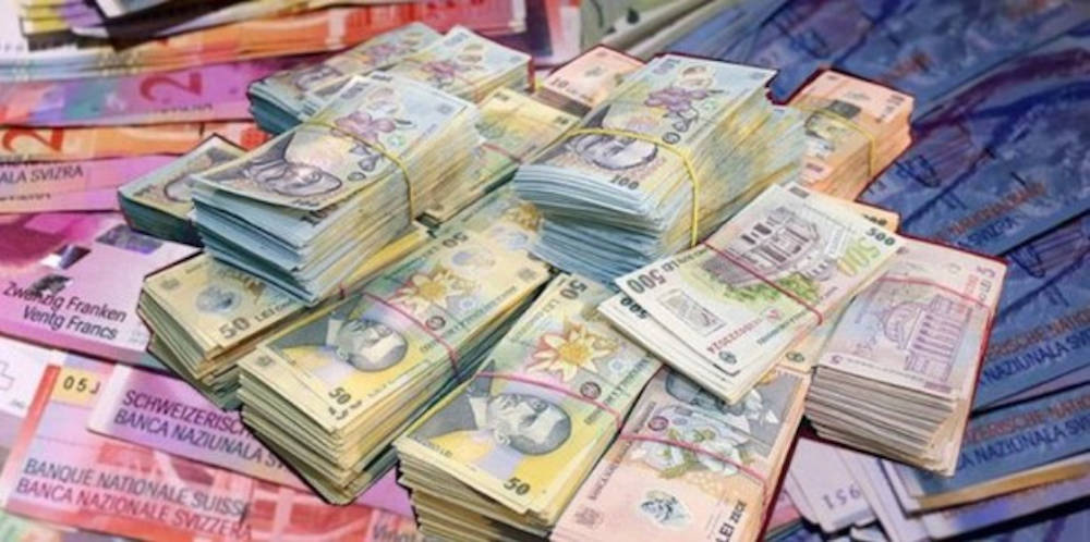 România ar putea construi 12 spitale în fiecare an cu banii pe care i-ar cheltui pentru pensiile speciale ale aleșilor locali