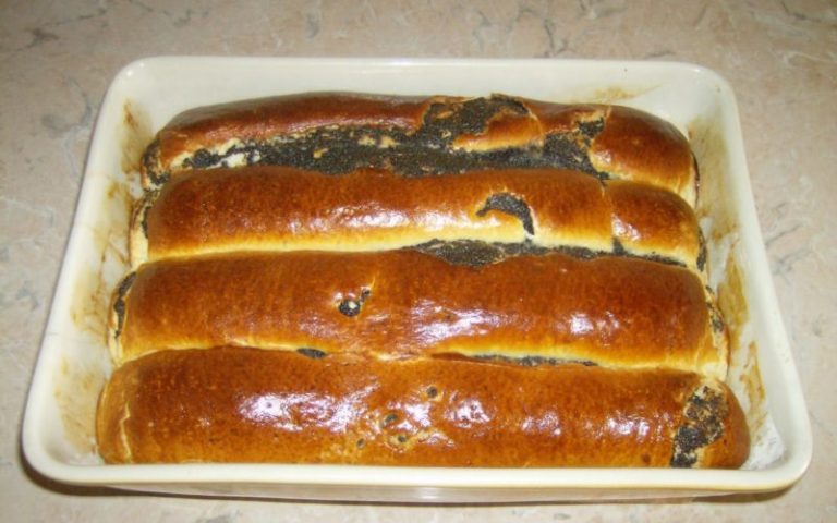 Poronczso – Batoane cu umplutură bogată în mac