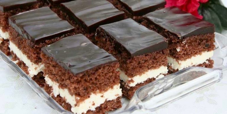 Prăjitura Coca-Cola - Ai grijă să nu o mânânci pe toată odată. Este atât de bună!