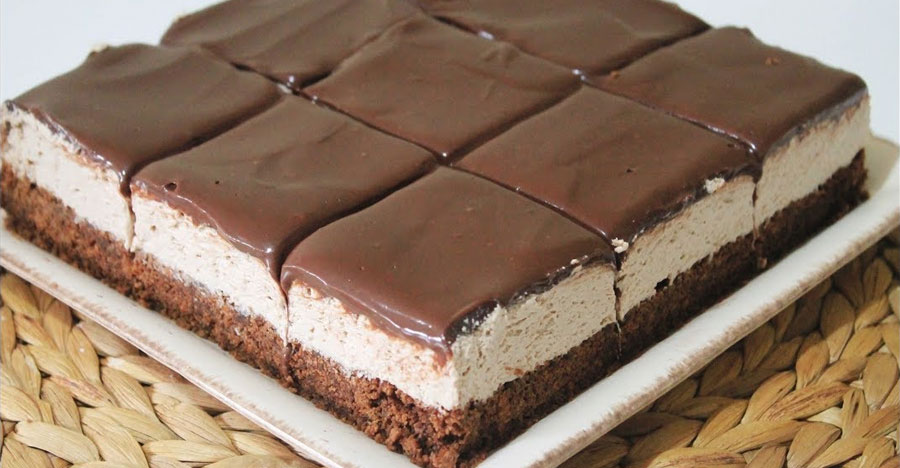 Prăjitură Cu Blat De Biscuiți Și Cremă De Cocos - Un Desert Delicios