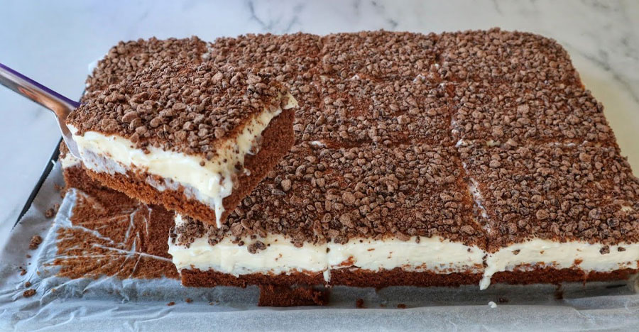 Prăjitură Cu Ciocolată Și Vanilie - Este Atât De Moale Încât Se Topește În Gură