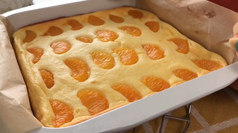 Prăjitură de Casă cu Brânză Dulce și Mandarine - Moale