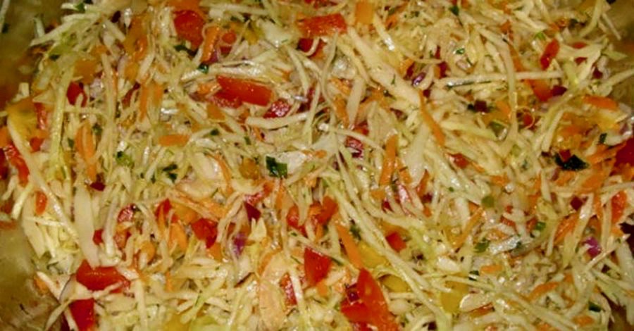 Salată delicioasă de legume - Un deliciu pentru întreaga familie. Iată cum se prepară