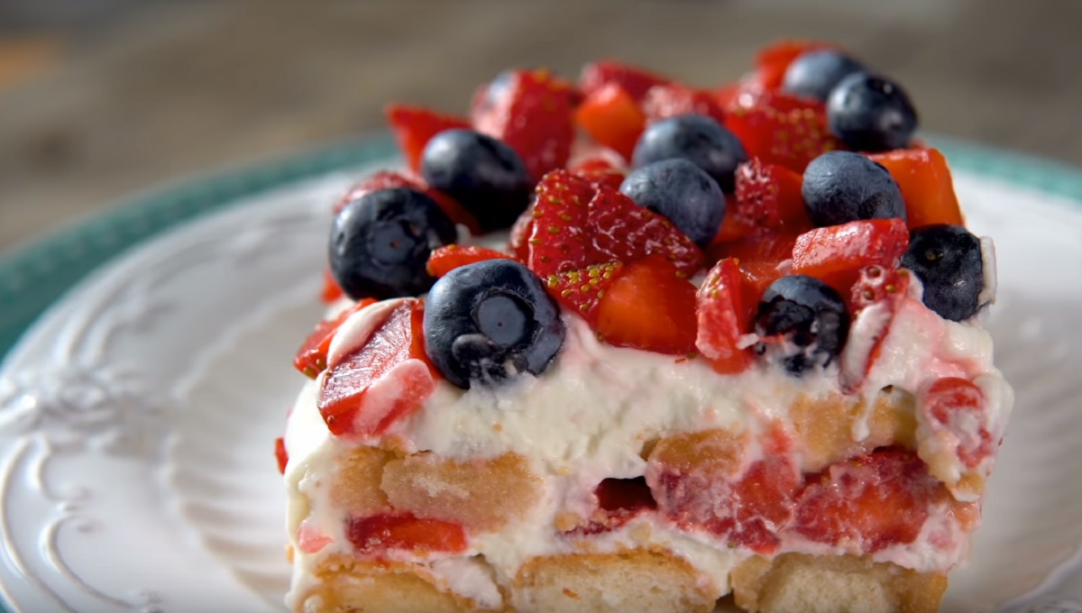 Tiramisu cu Căpșuni - Fără Coacere!