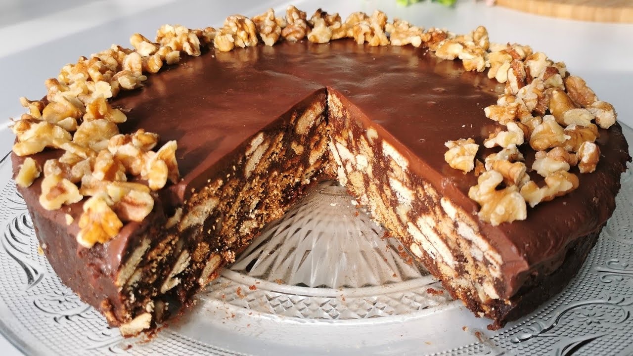 Tort de Casă cu Nucă și Ciocolată - Se prepară din doar câteva ingrediente