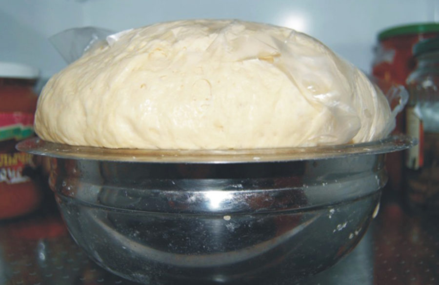 Aluat „Hrușciov” - Se face din 6 ingrediente și se păstrează proaspăt pentru foarte mult timp