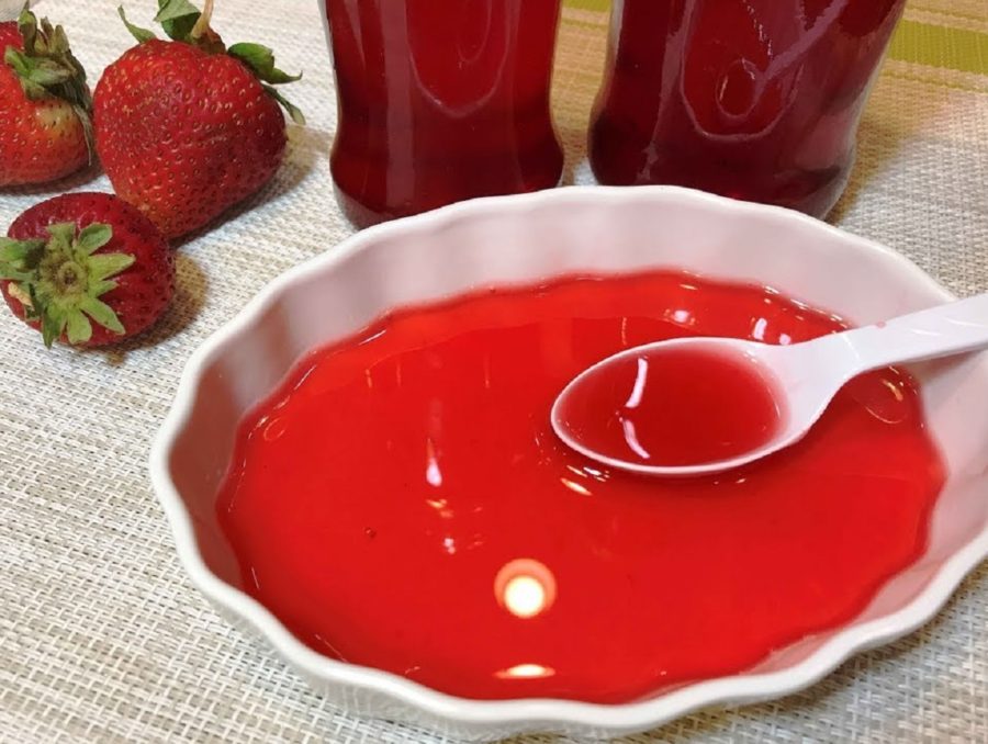 Sirop de căpșuni. Dulce și foarte sănătos. Copiii îl adoră în mod deosebit!