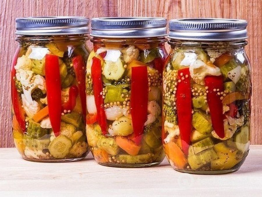 Rețetă fără sterilizare – Amestec de legume marinate la borcan