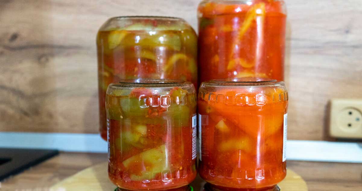 Ardei în Suc de Roșii – Cea Mai Bună Conservă Pentru Iarnă
