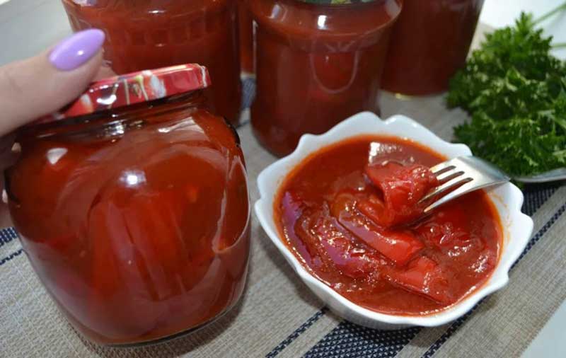 Ardei kapia în sos de roșii: un preparat delicios pentru iarnă