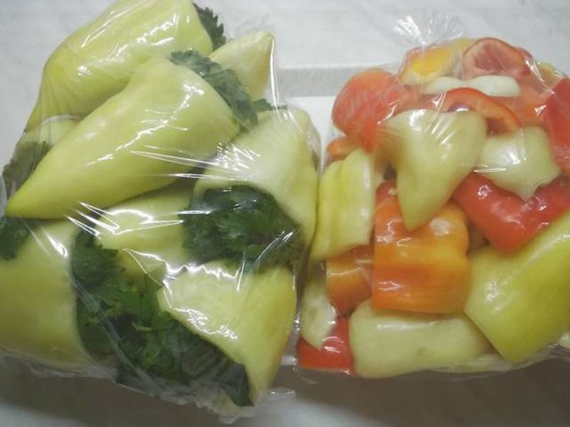 Ardei pentru iarnă - două moduri simple de depozitare a ardeilor