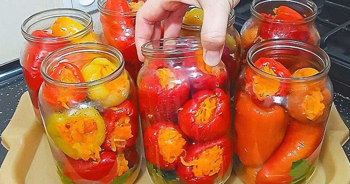 Delicatesă din legume – ardei umpluți