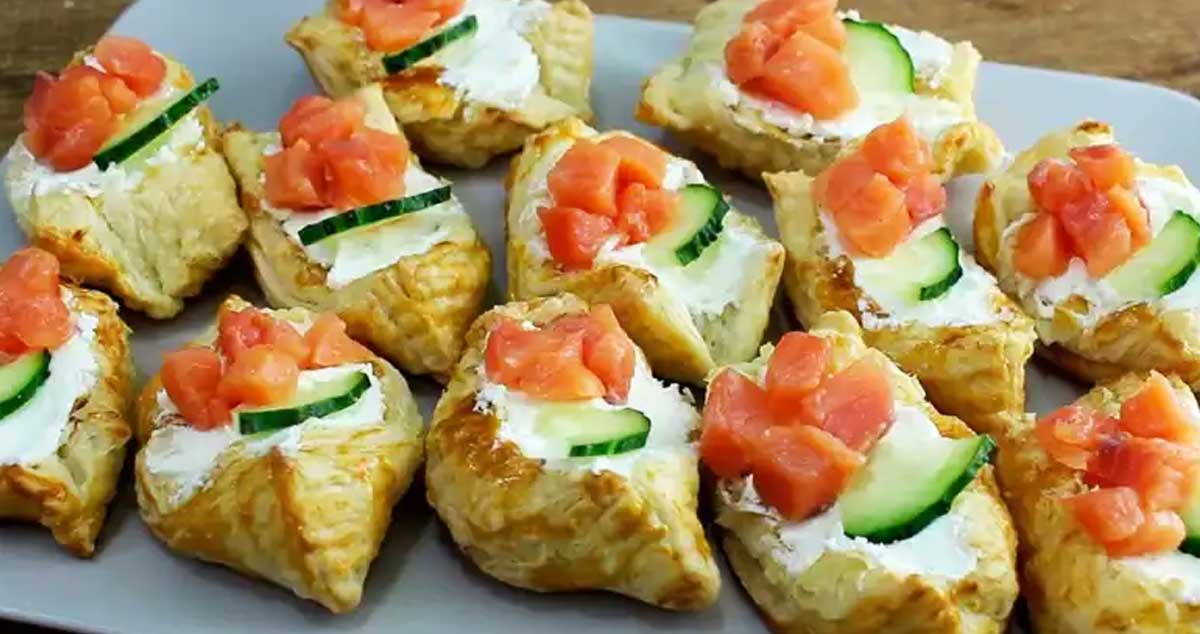 Bărcuțe aperitiv – cu aluat foietaj și cremă de brânză