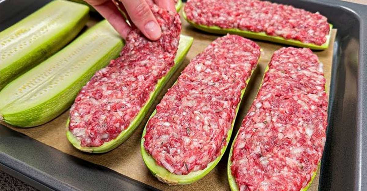 Bărcuțe de Dovlecei cu Carne Tocată