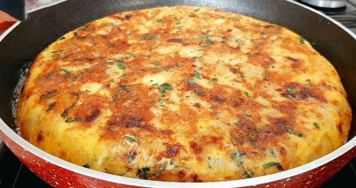 Plăcintă de cartofi la tigaie – super simplu