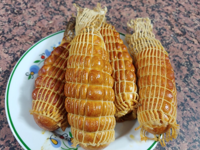 Brânză afumată făcută acasă: se face ușor iar gustul este ceva de vis!