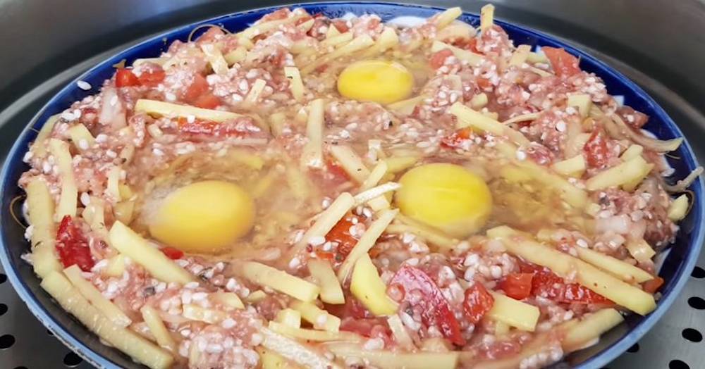 Cartofi cu carne tocată și orez la tigaie - un preparat foarte gustos pe care trebuie să-l încerci