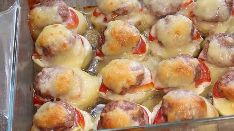 Cartofi cu carne tocată