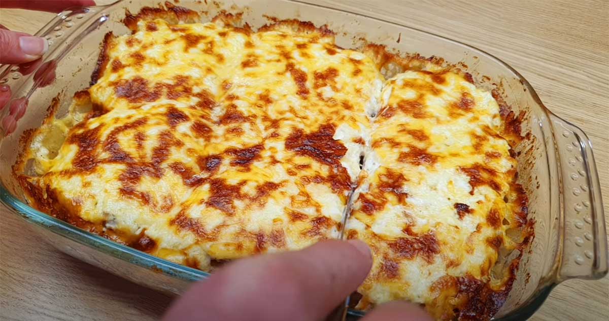 Cartofi la cuptor cu carne tocată