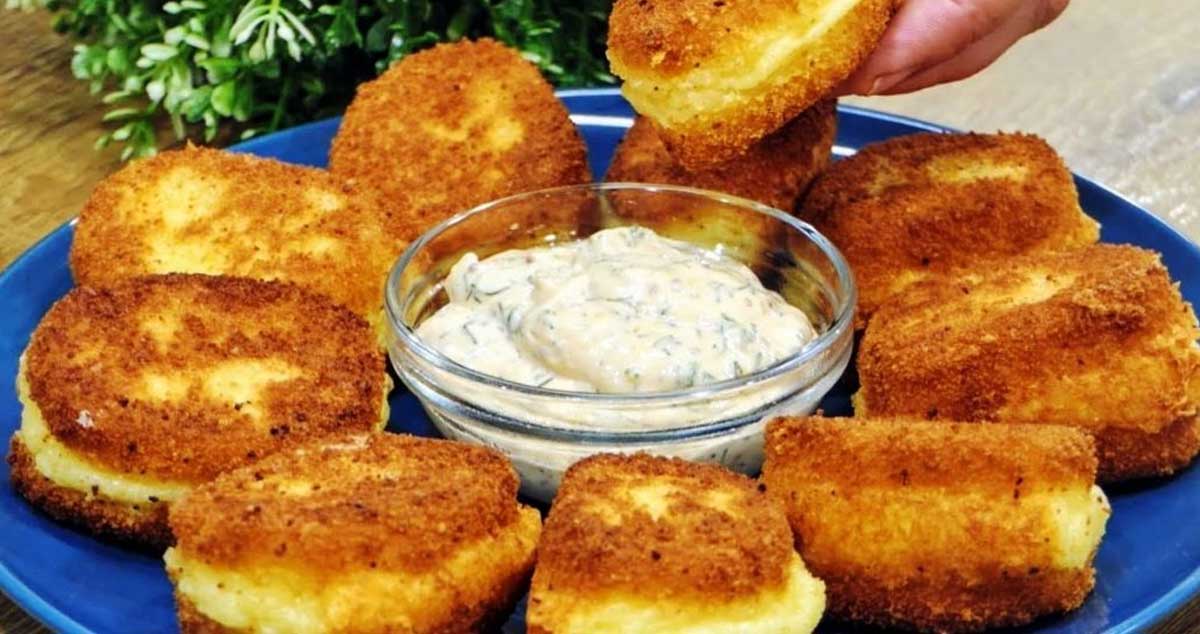 Cașcaval pane în crustă crocantă de pesmet: delicios pentru micul dejun și nu numai