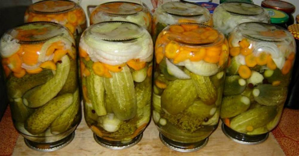 Castraveți murați cu legume - Trebuie să îi încerci. Iată rețeta completă