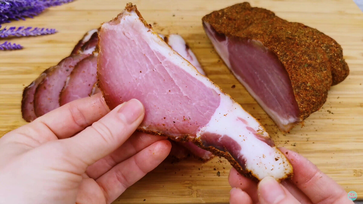Ceafă de porc în crustă de condimente - perfectă și la afumătoare!