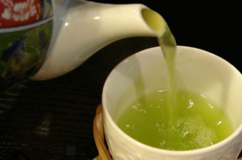 Ceai de pătrunjel - Slăbește kilogramele nedorite