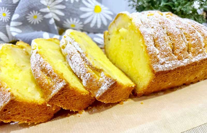 Cel mai pufos și umed chec cu mere: nespus de bun si aromat
