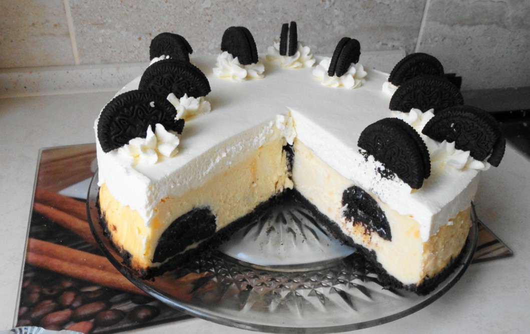 Cheesecale cu biscuiți oreo - O prăjitură delicioasă