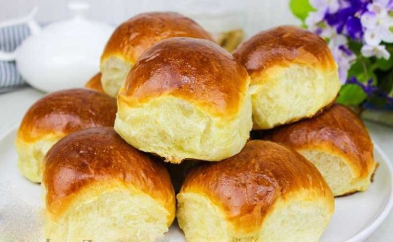 Chifle de Casă Moi și Pufoase - Ai Nevoie Doar de..