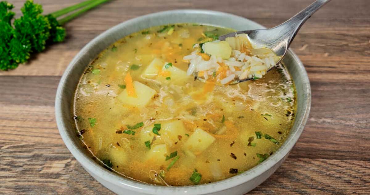 Cea mai ieftină și cea mai rapidă rețetă pentru o ciorbă delicioasă! Doar 25 de minute și este gata!