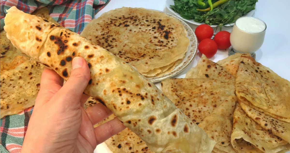 CLĂTITE Umplute cu PUI - Un Deliciu SĂȚIOS și Ușor de Făcut