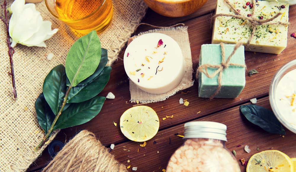 10 ingrediente de bază în cosmetica homemade