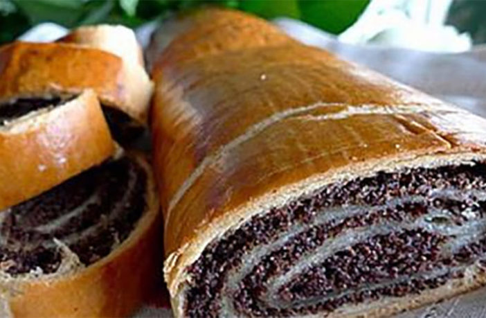 Ruladă cu mac - Un desert delicios pentru întreaga familie