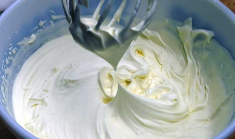 Cremă de Lapte pentru Prăjiturile de Casă - Cremă Fină