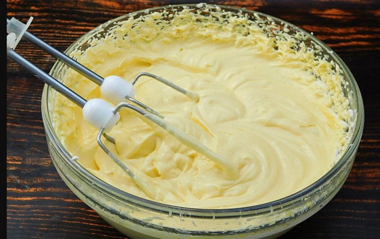 8 Rețete de Creme Pentru Tort - Aceste Rețete le Folosesc Mereu!