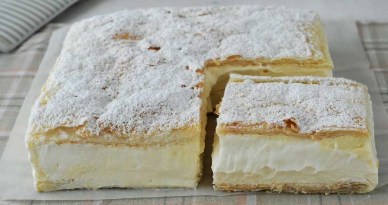 Prăjitura CREMEȘ - O PRĂJITURĂ FINĂ