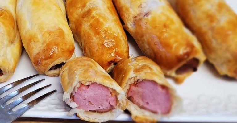 Crenvurști înveliți în aluat de cartofi - Sunt Extraordinari! 6 cartofi fierți