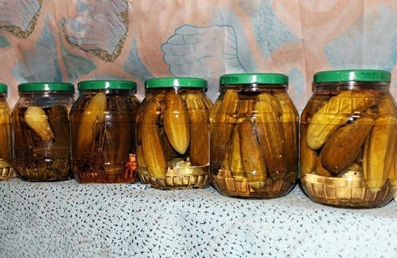 Așa se pun castraveții la murat in Transilvania