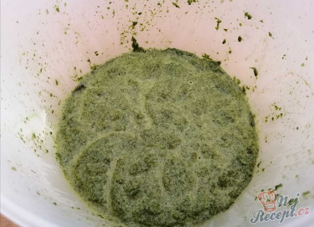 urzici tocate la masina