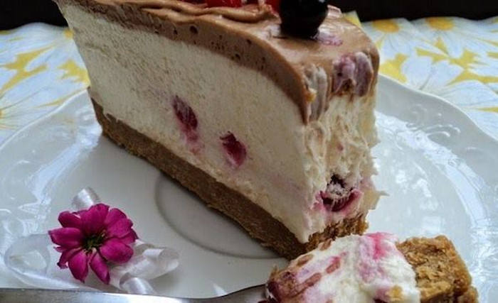 Prăjitură cu mascarpone și ganache de ciocolată ingrediente