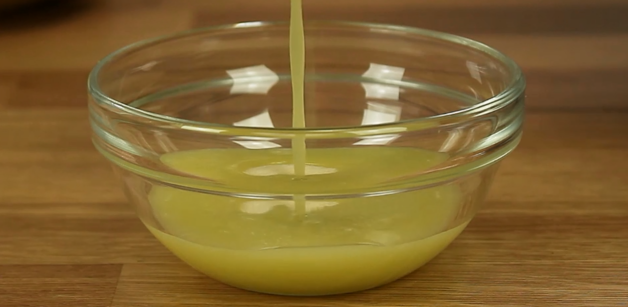 prajitura-cu-iaurt-si-banane-hidratare-gelatina-e1547825256502