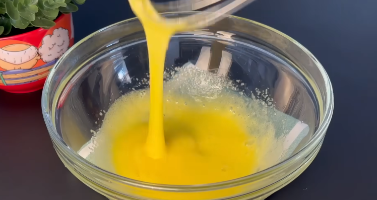 Mini-tarte cu cremă fină de lăm&acirc;ie - un desert cu care &icirc;ți vei impresiona musafirii!