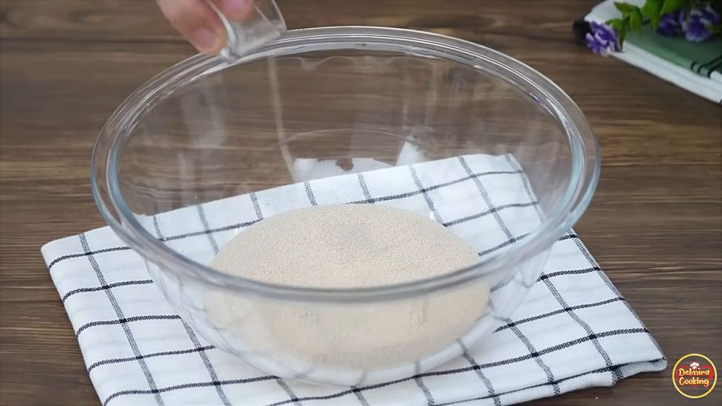 Gogoși-croissant umplute cu Nutella