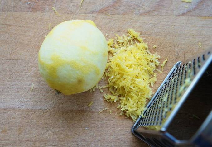 Cremă fiartă cu lăm&acirc;ie pentru tort