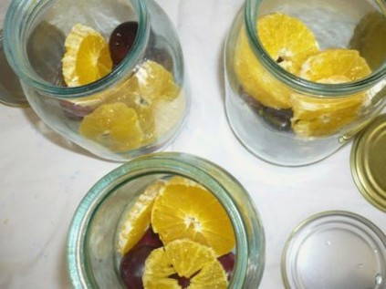 Compot de prună roșie cu portocale pentru iarnă