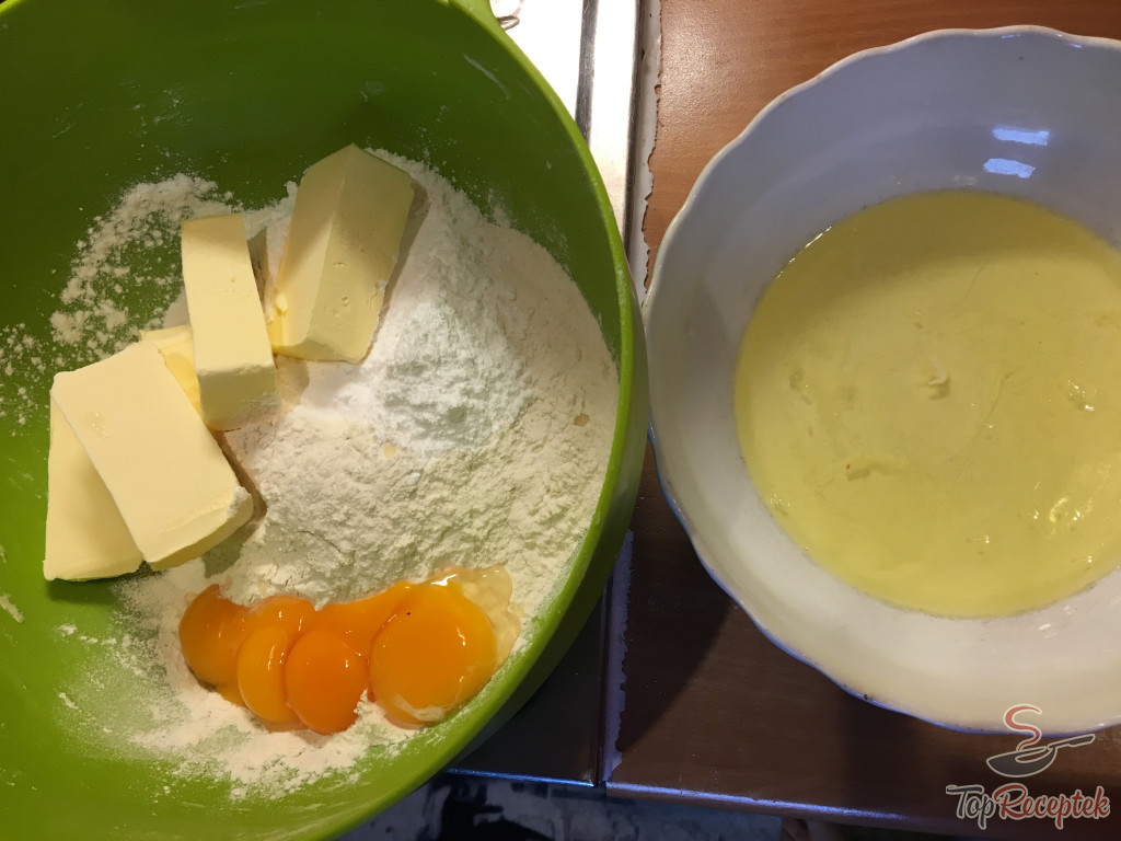 ingrediente pentru aluat unt faina galbenus